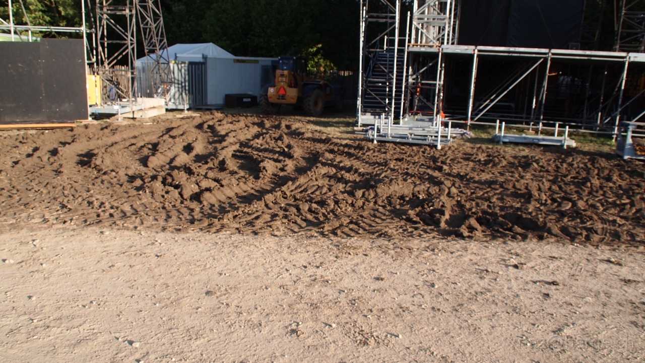 P7140502.JPG - OLYMPUS DIGITAL CAMERA         